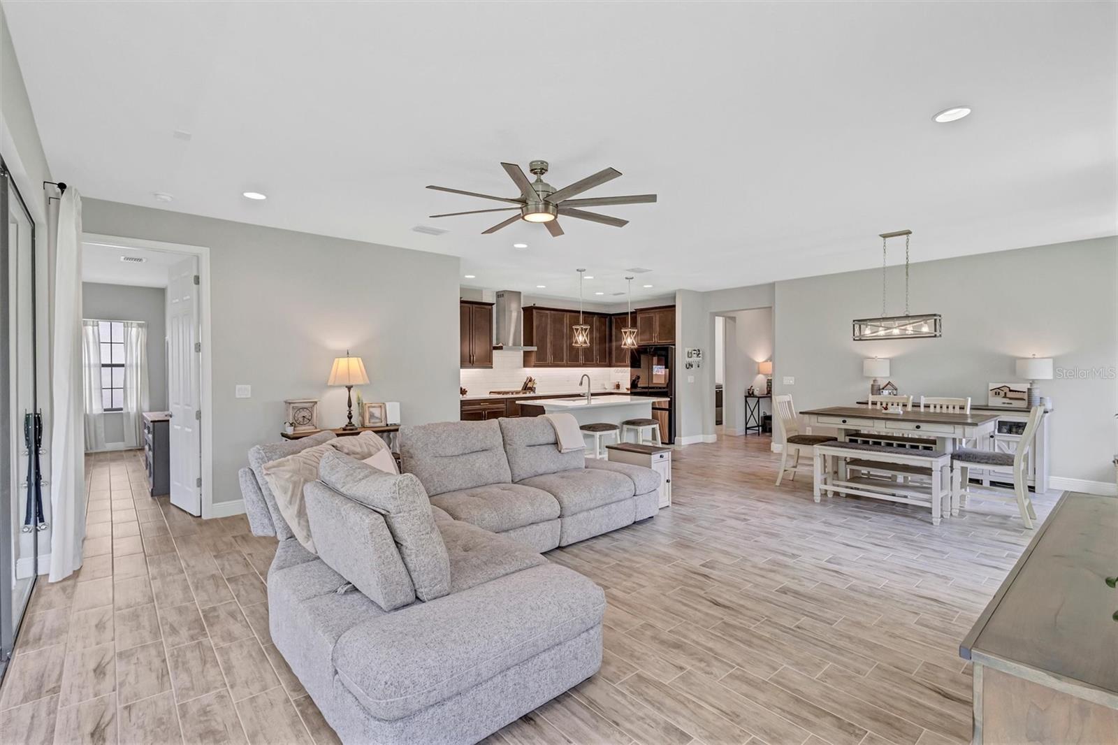 12717 OAK HILL WAY — photo 16
