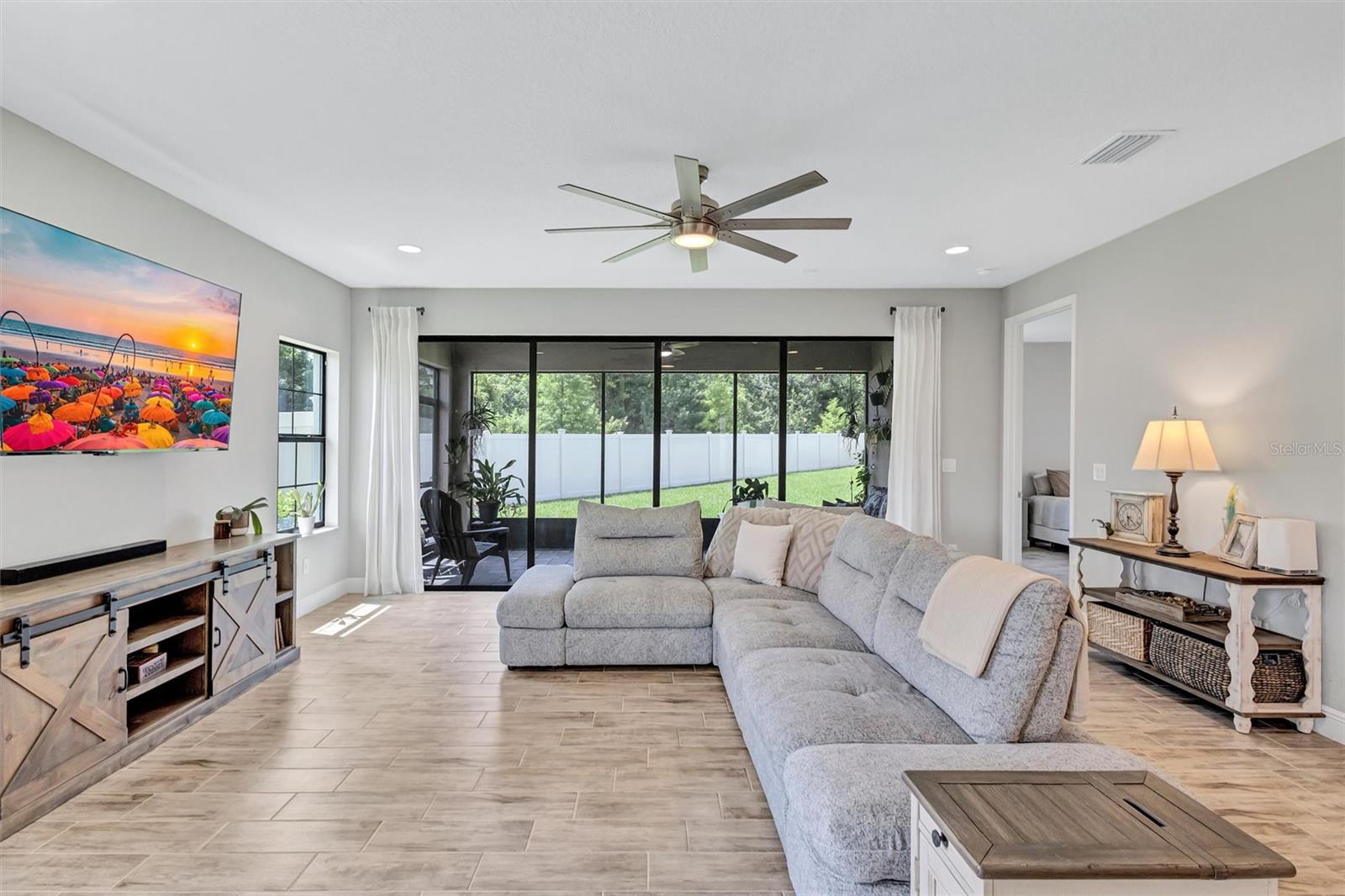 12717 OAK HILL WAY — photo 12