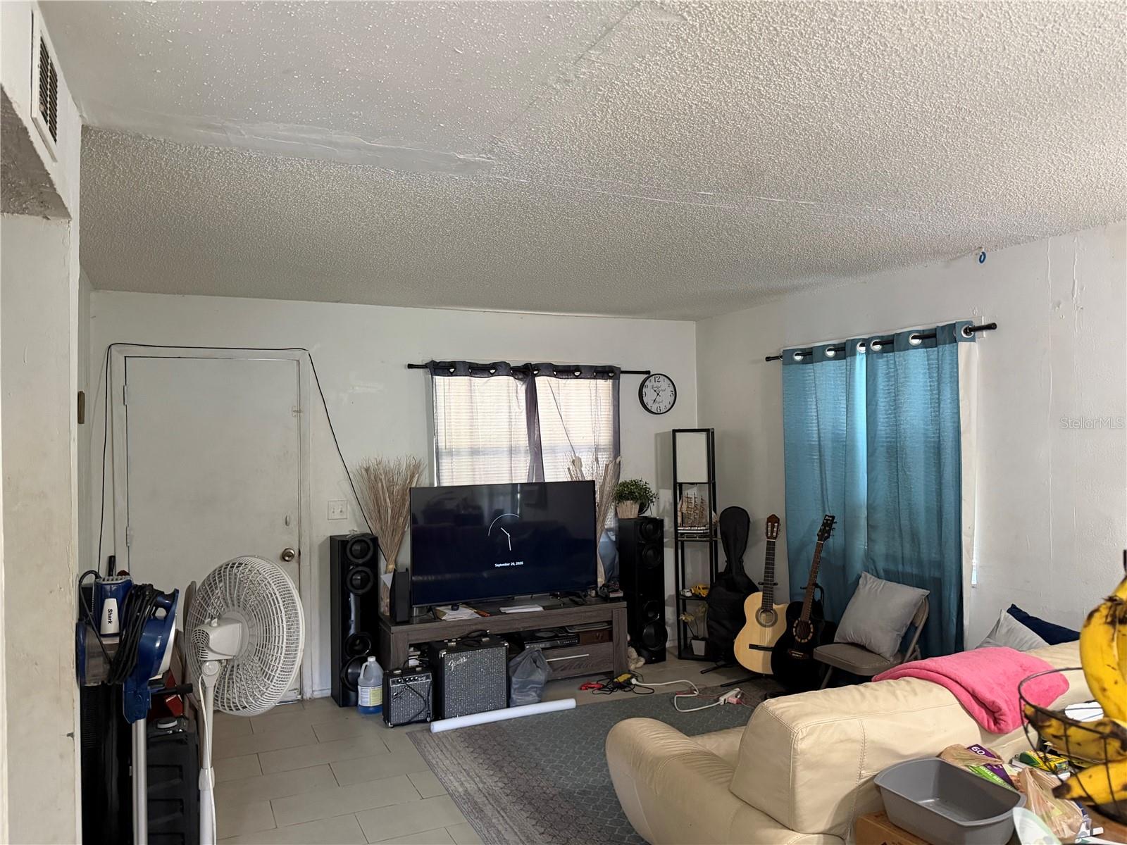 3096 GREEN ACRES AVE — photo 35