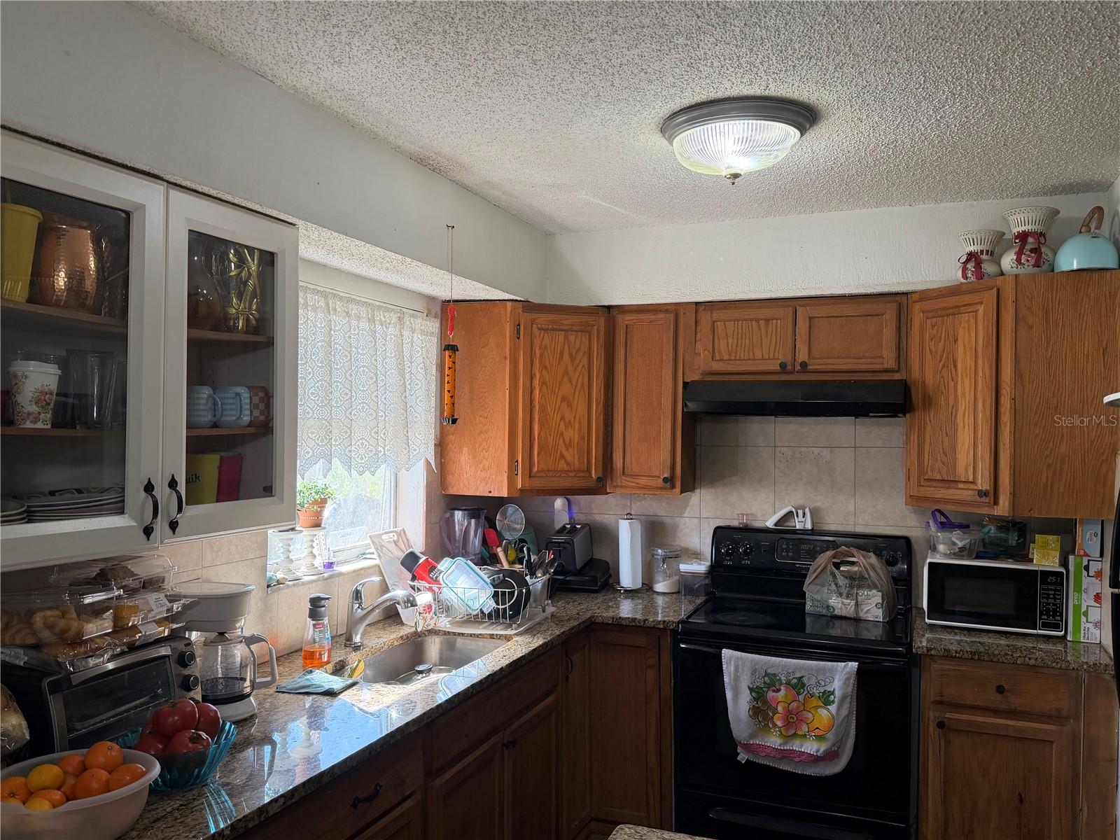 3096 GREEN ACRES AVE — photo 28