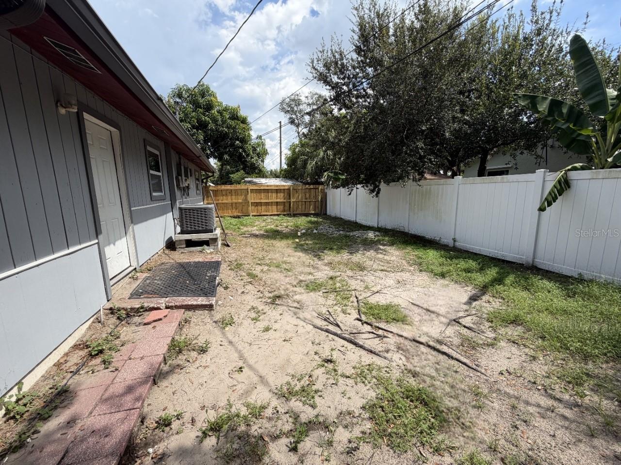 3096 GREEN ACRES AVE — photo 43