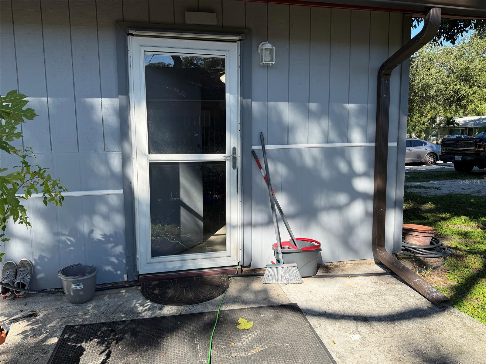 3096 GREEN ACRES AVE — photo 37