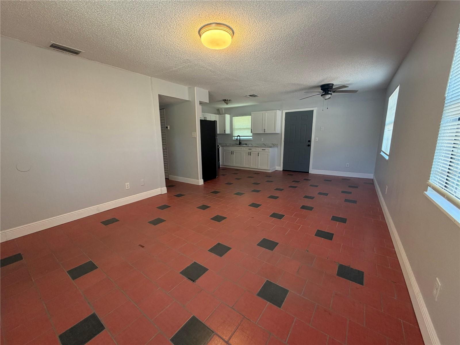 3096 GREEN ACRES AVE — photo 17