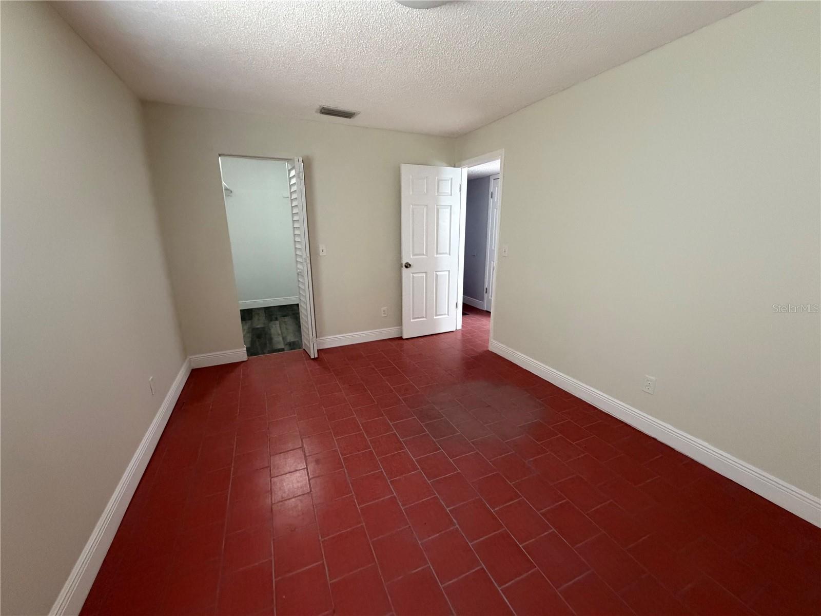 3096 GREEN ACRES AVE — photo 11