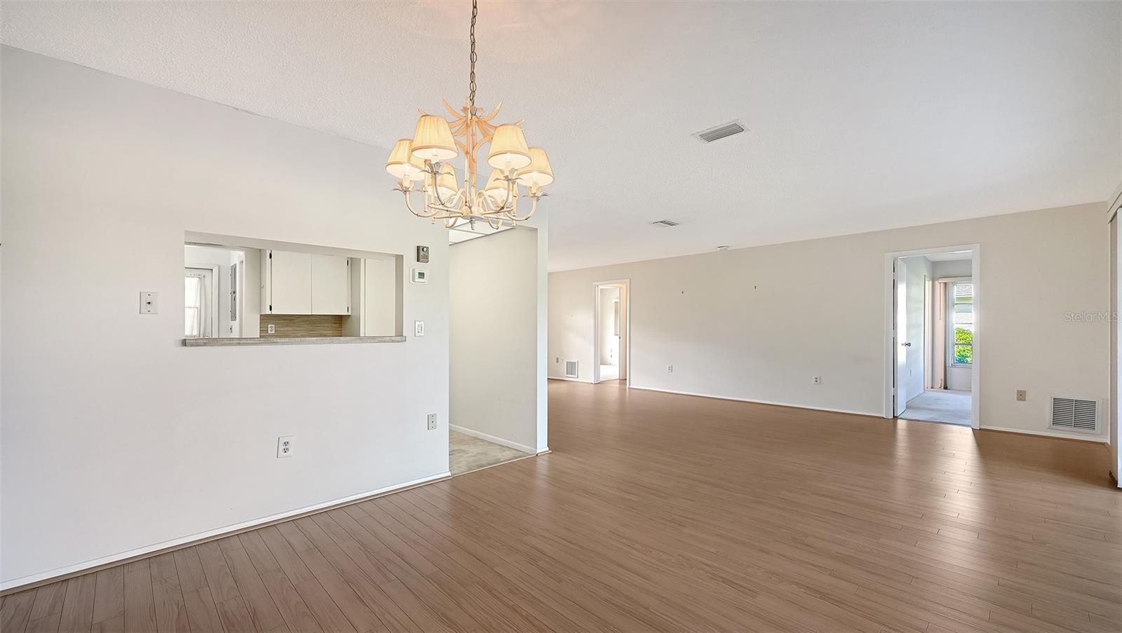 5513 PALM AIRE DR — photo 12