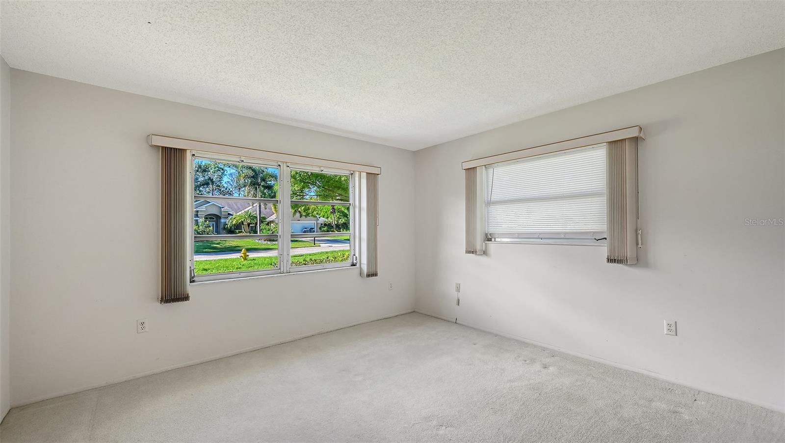 5513 PALM AIRE DR — photo 23