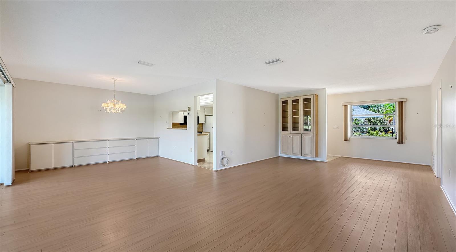 5513 PALM AIRE DR — photo 5