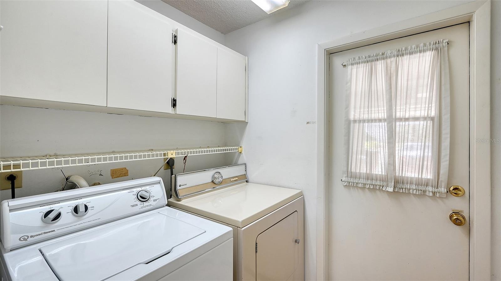 5513 PALM AIRE DR — photo 26
