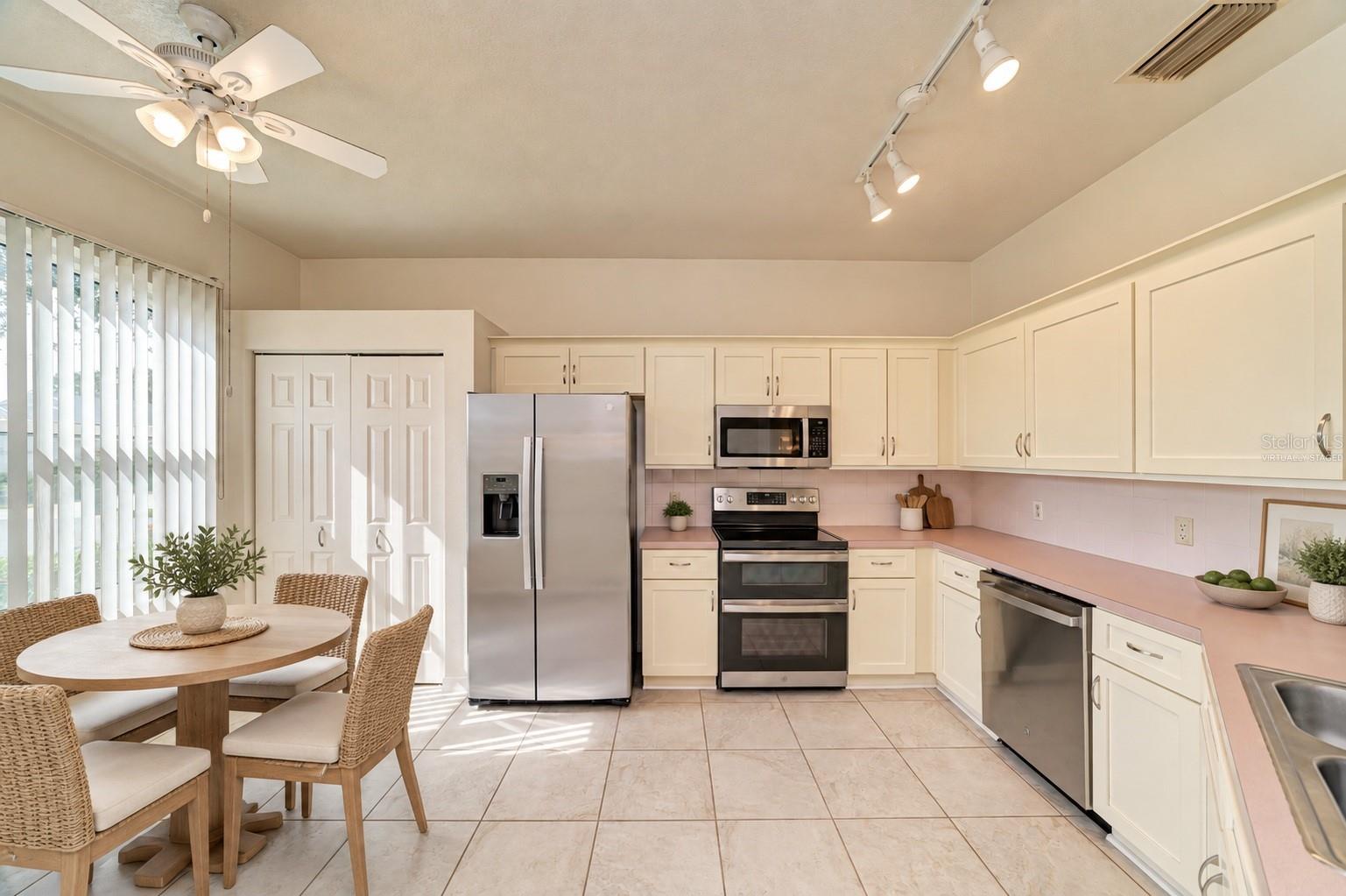 1101 CANE MILL LN — photo 14