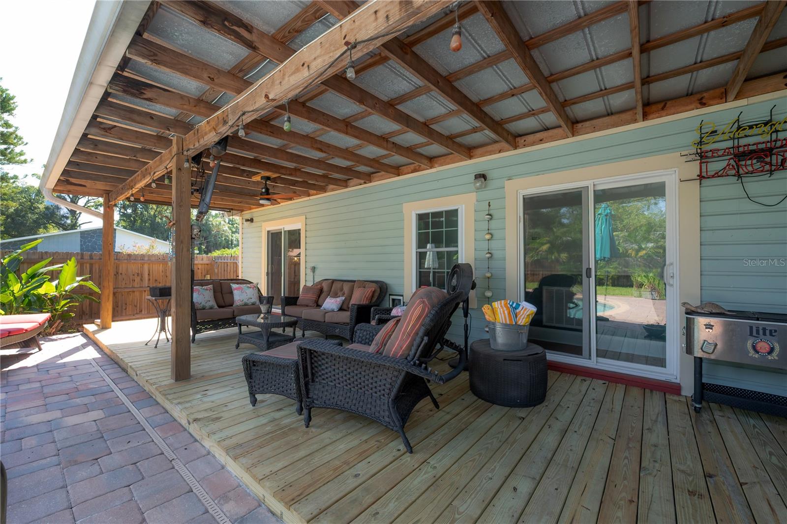 203 W FRIERSON AVE — photo 57