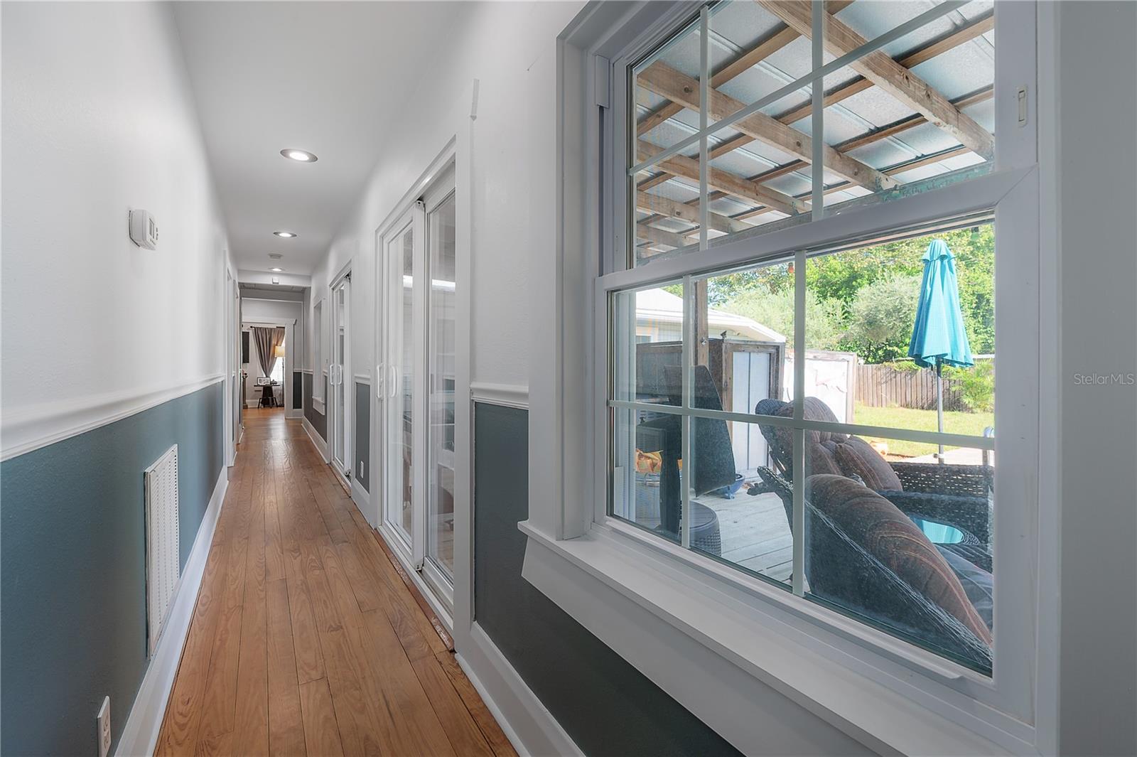 203 W FRIERSON AVE — photo 39