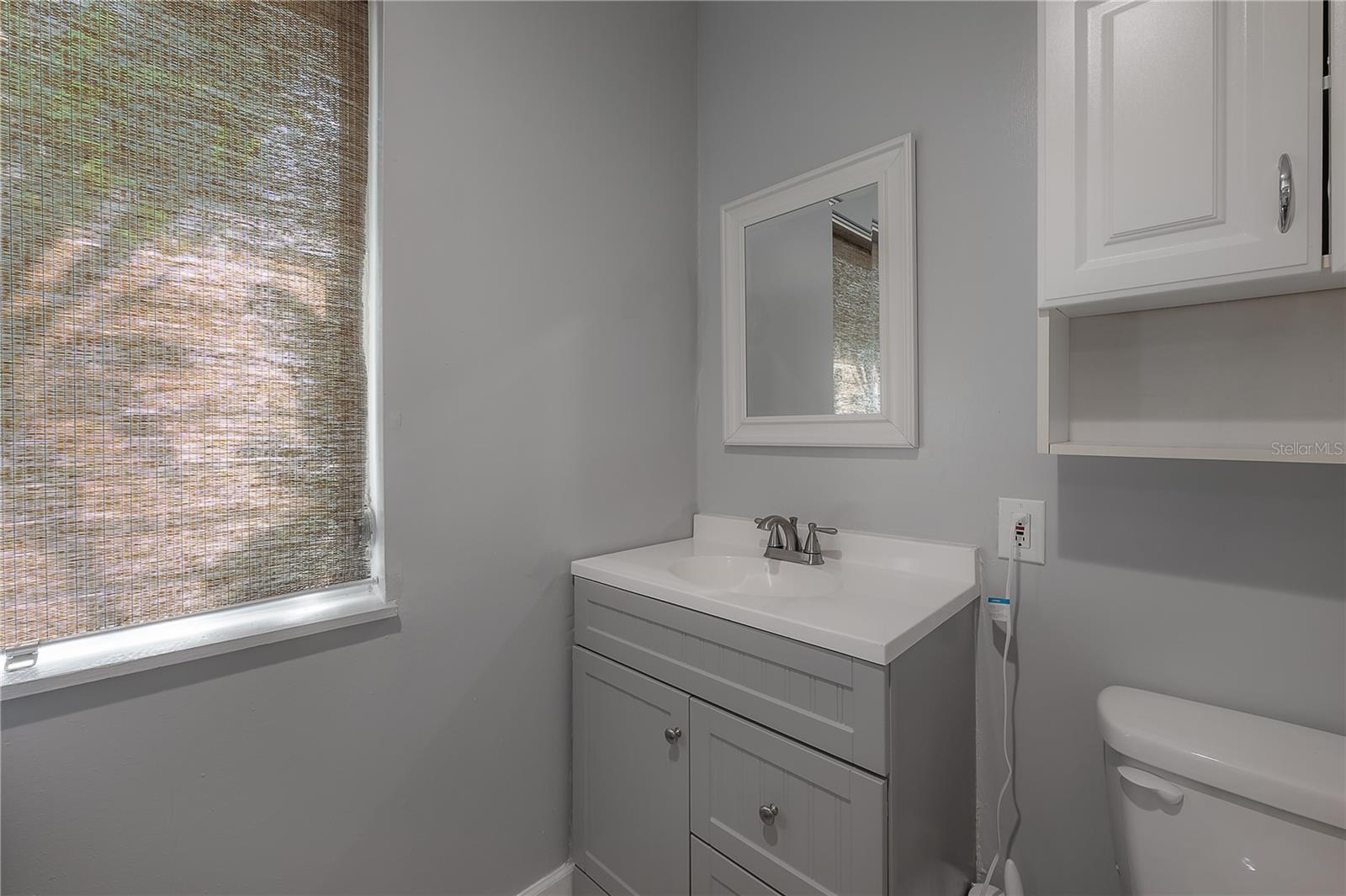 203 W FRIERSON AVE — photo 55