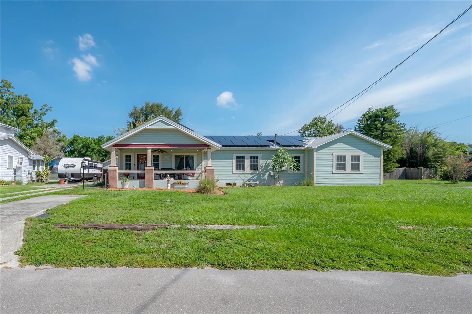 203 W FRIERSON AVE — photo 64