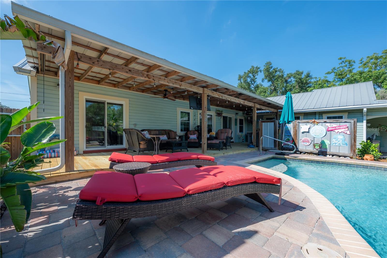 203 W FRIERSON AVE — photo 46