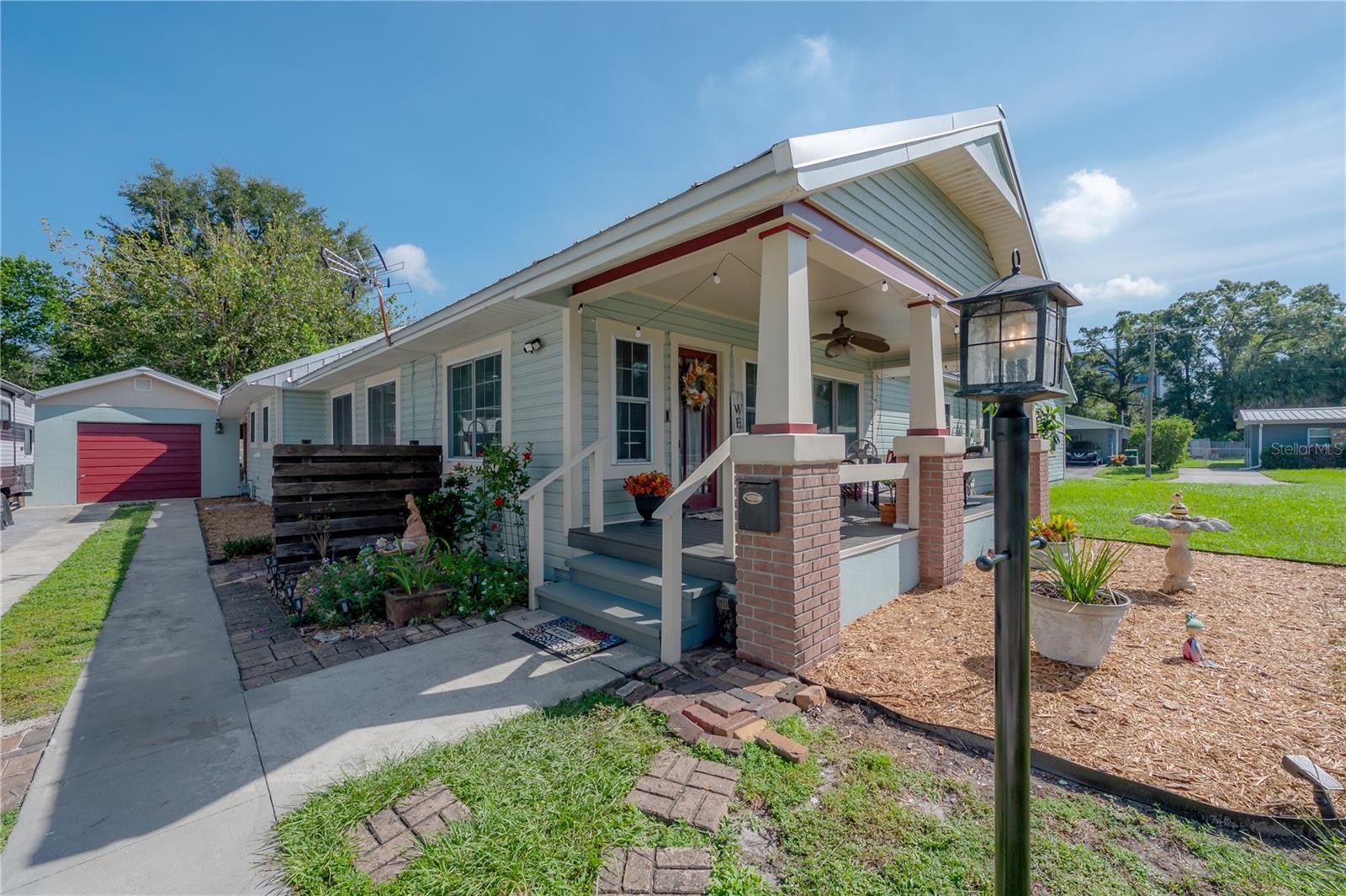 203 W FRIERSON AVE — photo 62