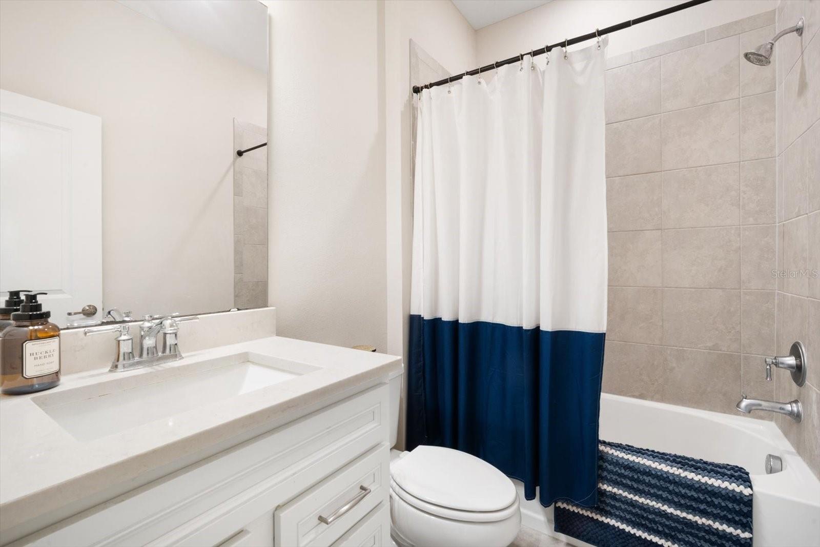 13157 PEACHLEAF AVE — photo 13