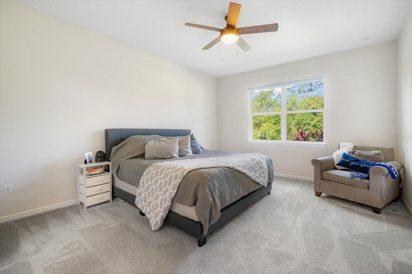 13157 PEACHLEAF AVE — photo 9