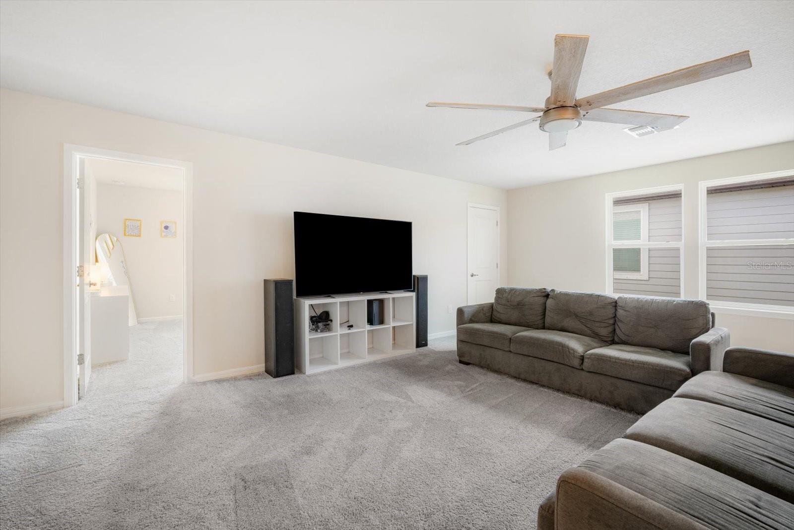 13157 PEACHLEAF AVE — photo 14