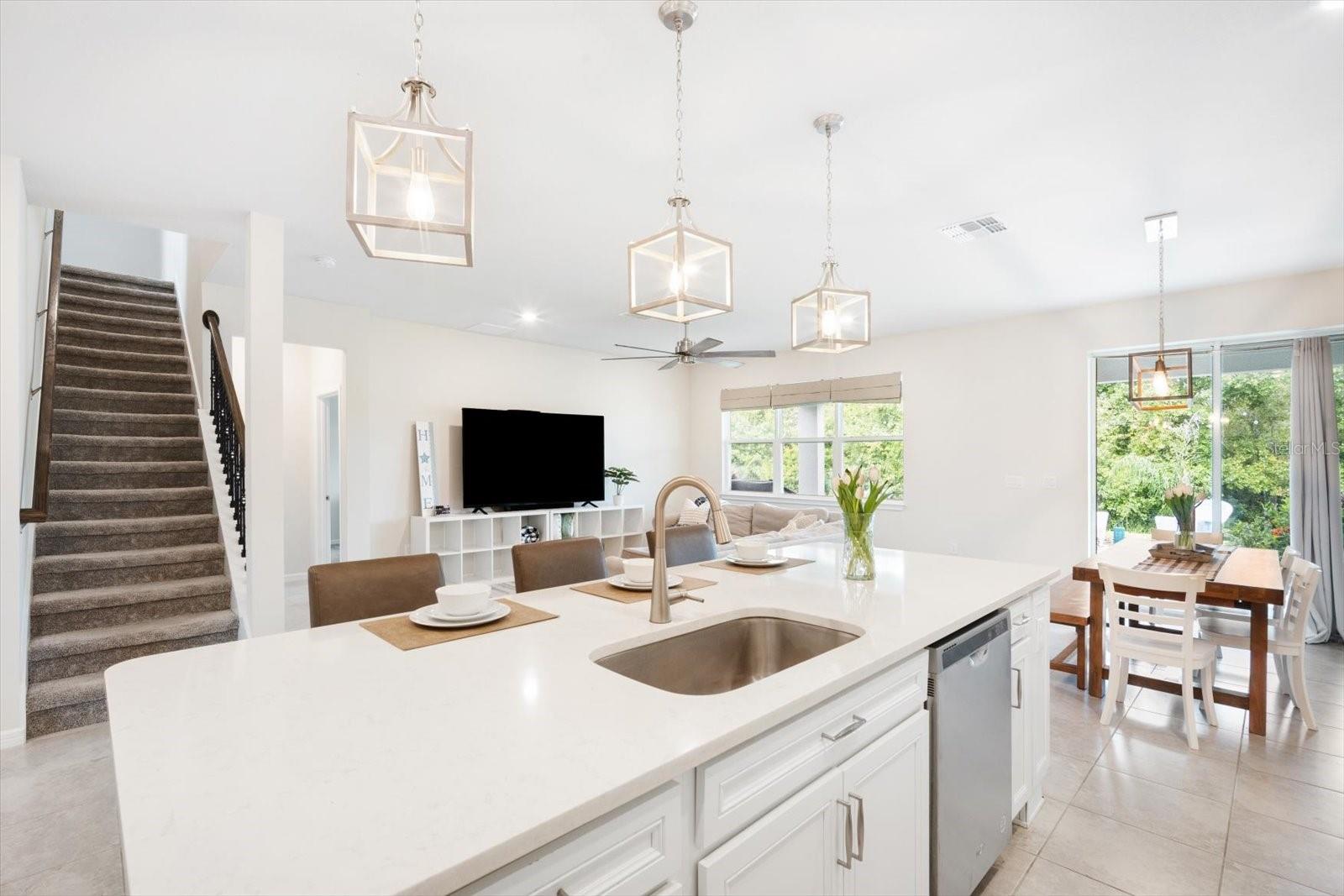 13157 PEACHLEAF AVE — photo 5