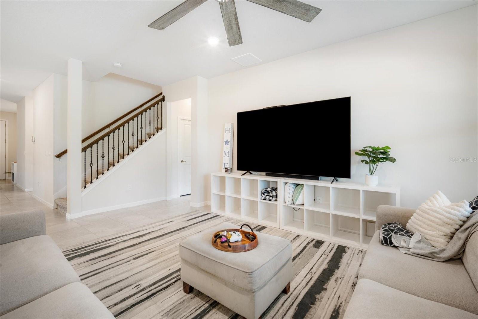 13157 PEACHLEAF AVE — photo 7