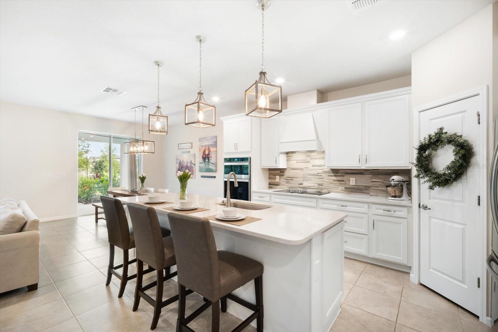 13157 PEACHLEAF AVE — photo 3