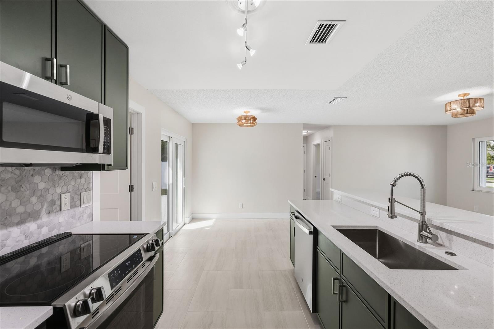 2714 MARY SUE ST SW — photo 12