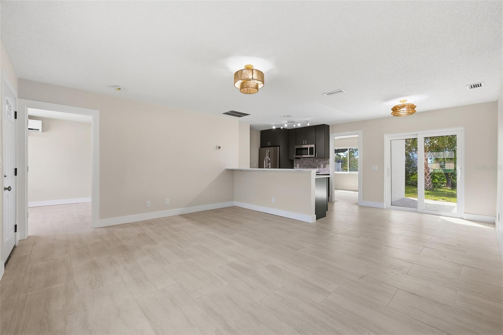 2714 MARY SUE ST SW — photo 6