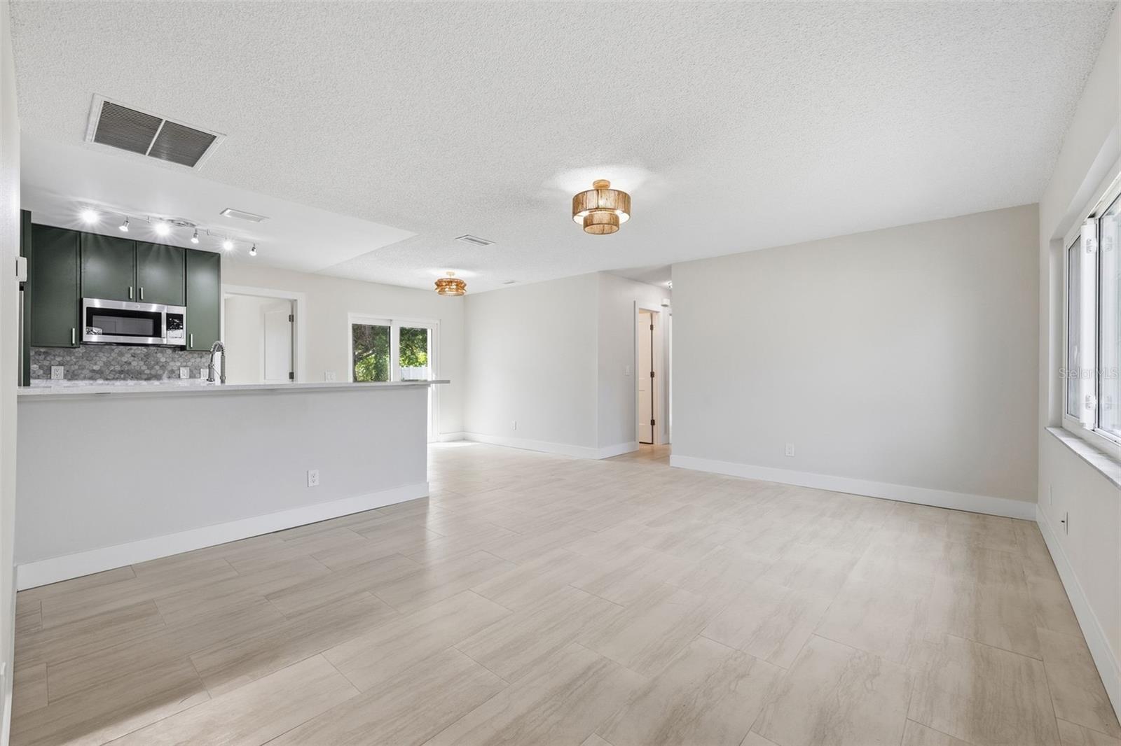 2714 MARY SUE ST SW — photo 5
