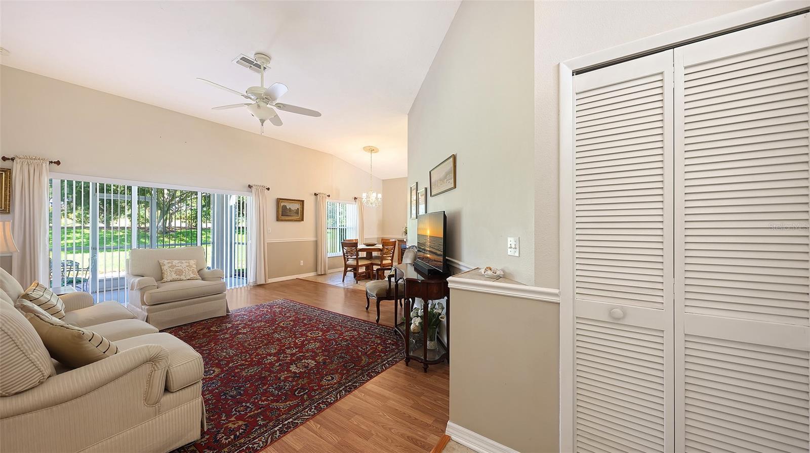 4933 THAMES LN — photo 8
