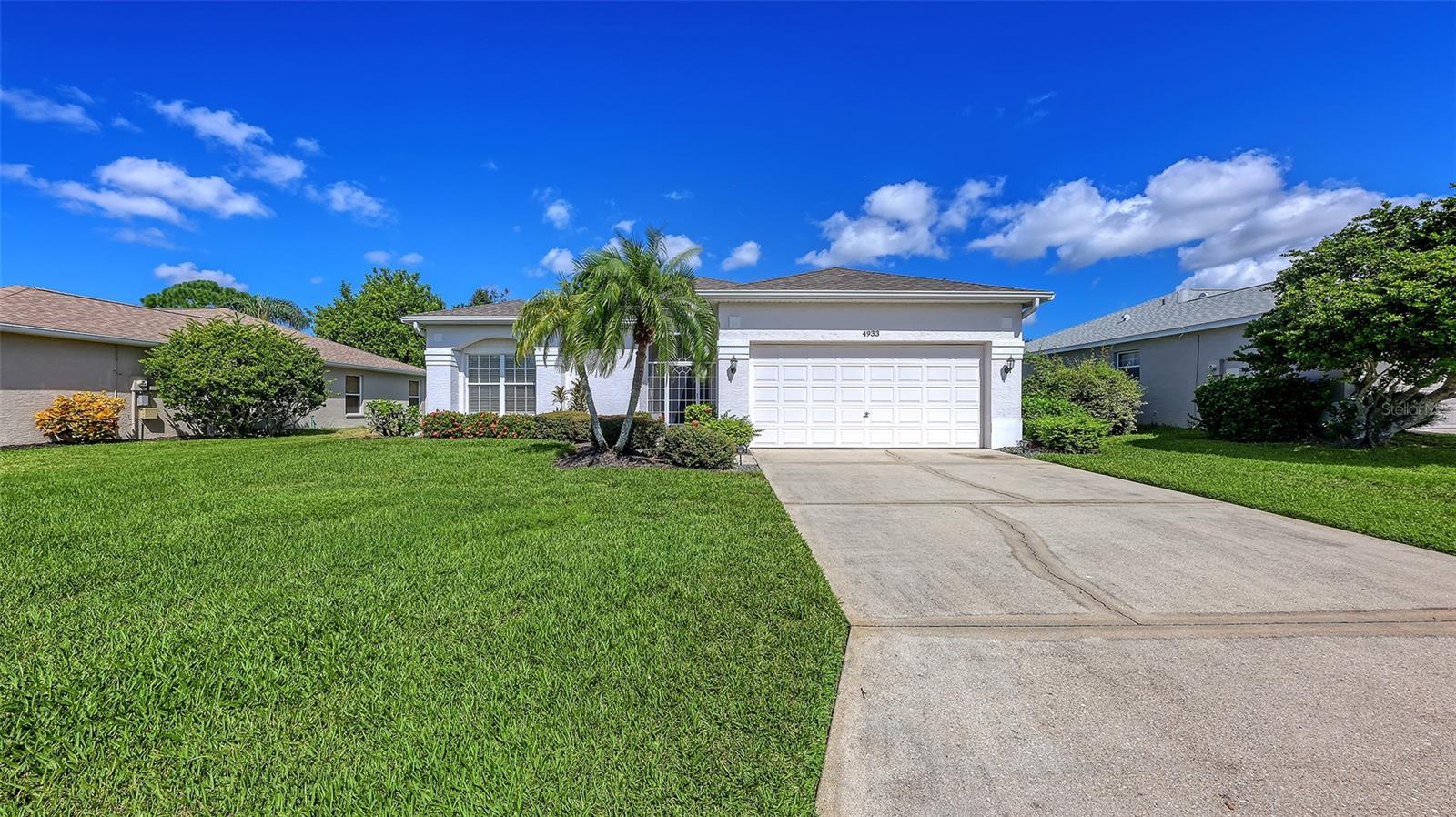 4933 THAMES LN — photo 3