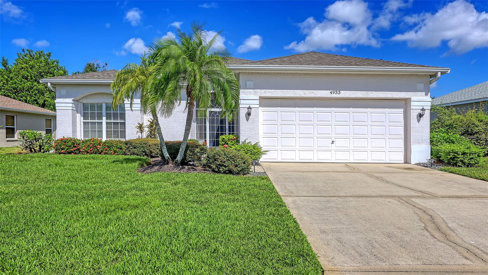4933 THAMES LN — photo 4