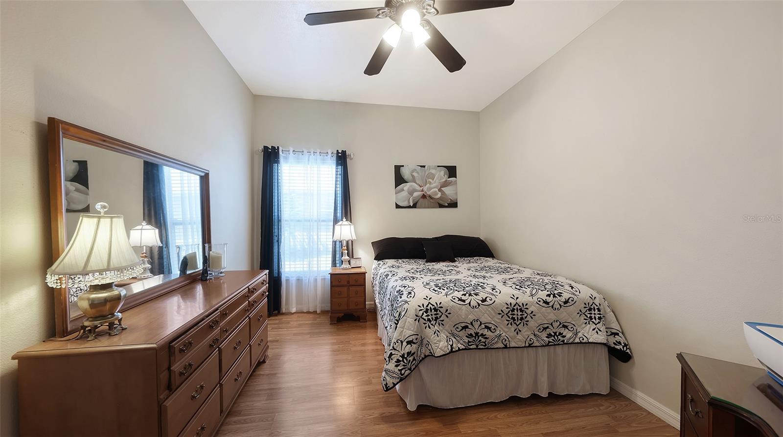 4933 THAMES LN — photo 25