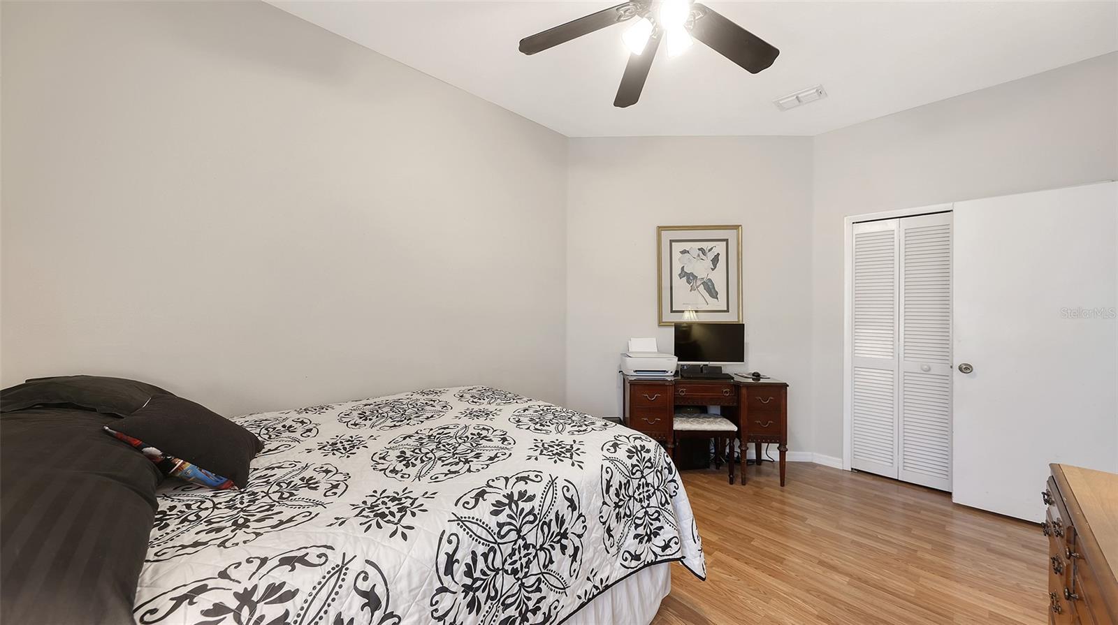 4933 THAMES LN — photo 27