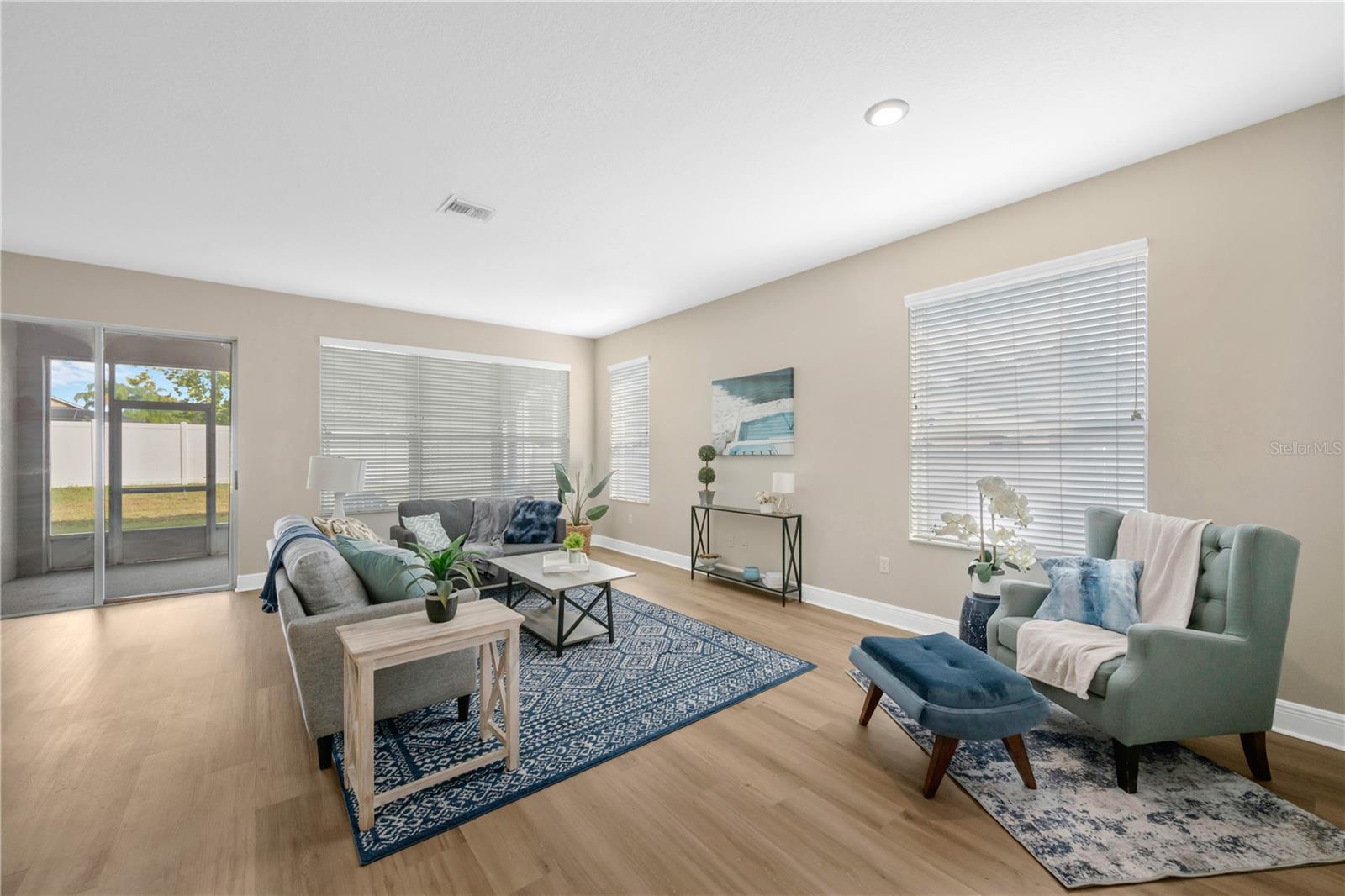 1804 SAMANTHA LN — photo 3