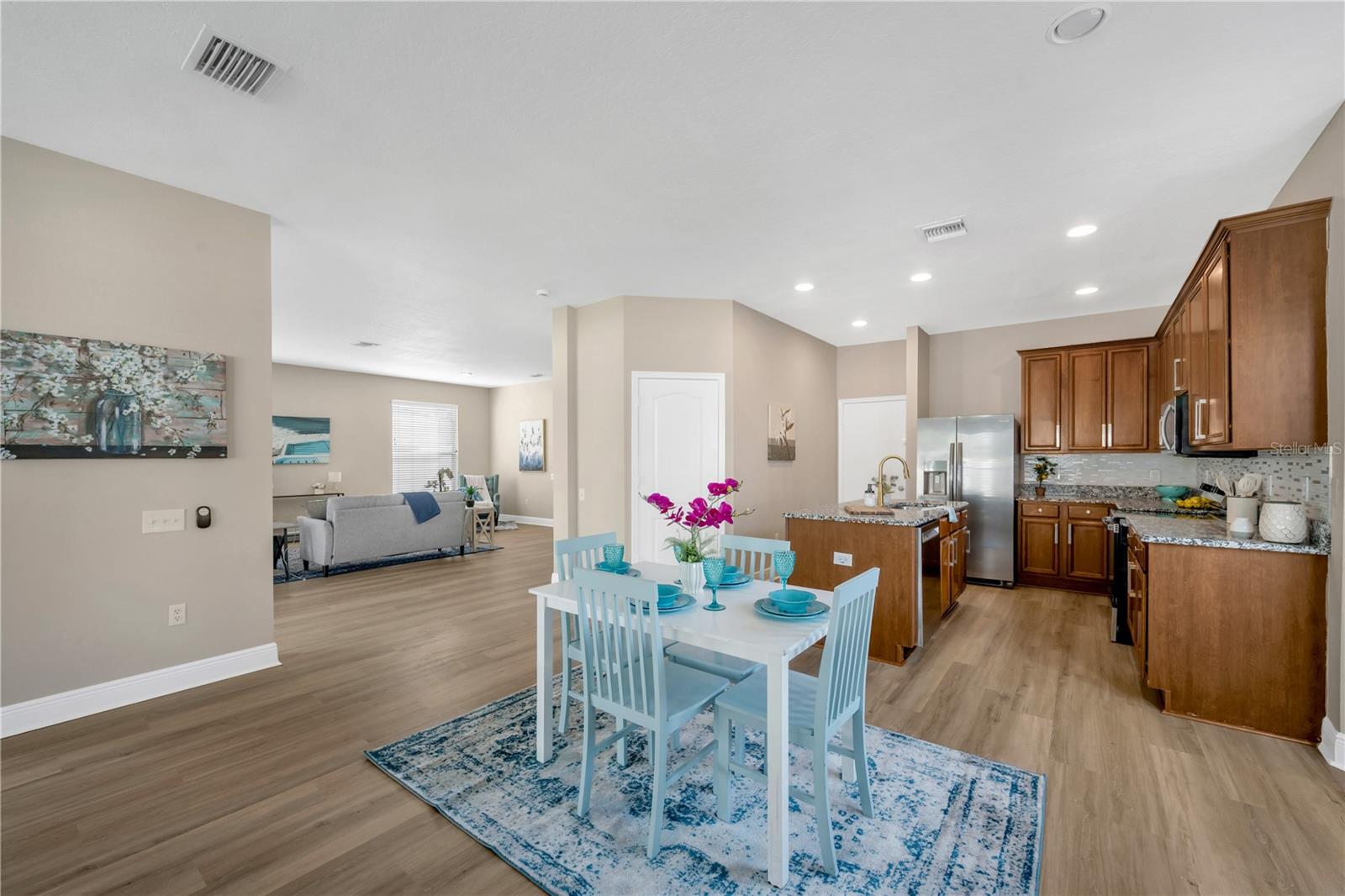 1804 SAMANTHA LN — photo 15
