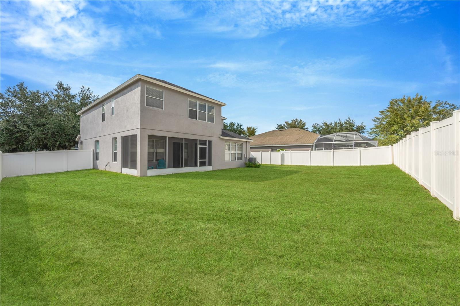 1804 SAMANTHA LN — photo 30