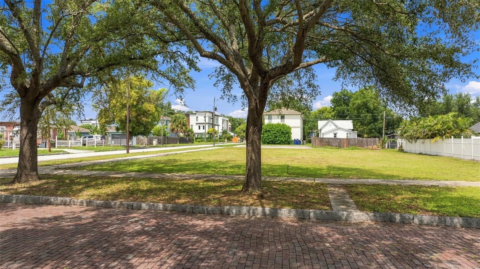 109 W FRANCES AVE — photo 9