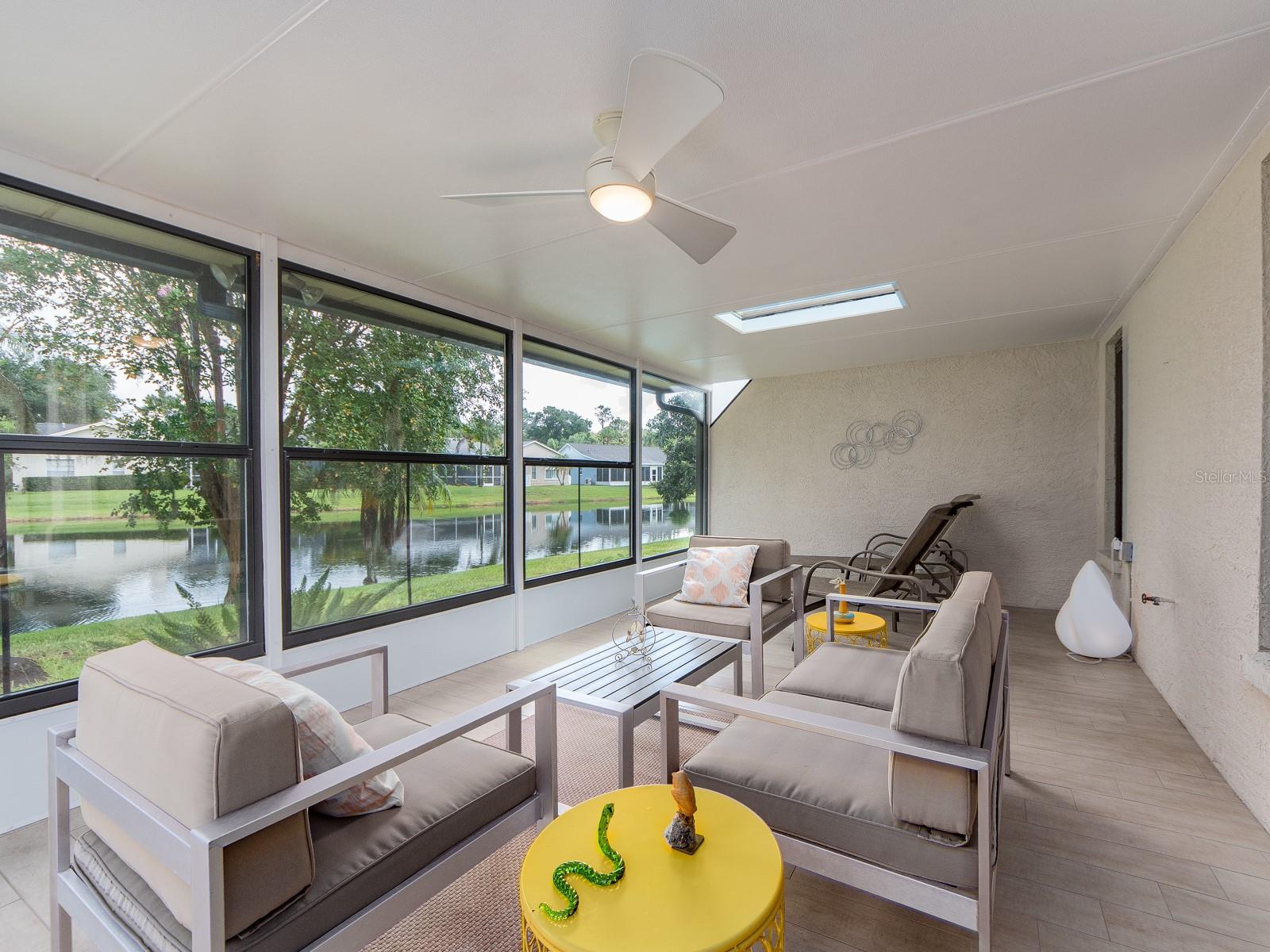 Home in PALM HARBOR — photo 13