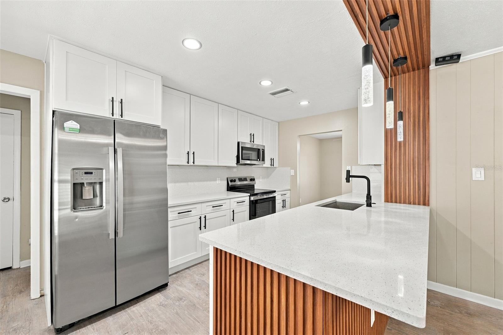 509 CLEMONS RD — photo 10