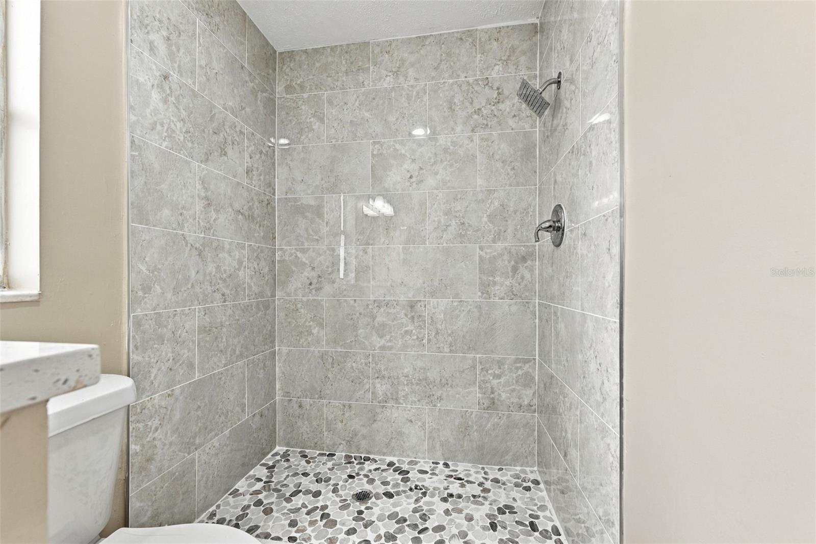 509 CLEMONS RD — photo 21