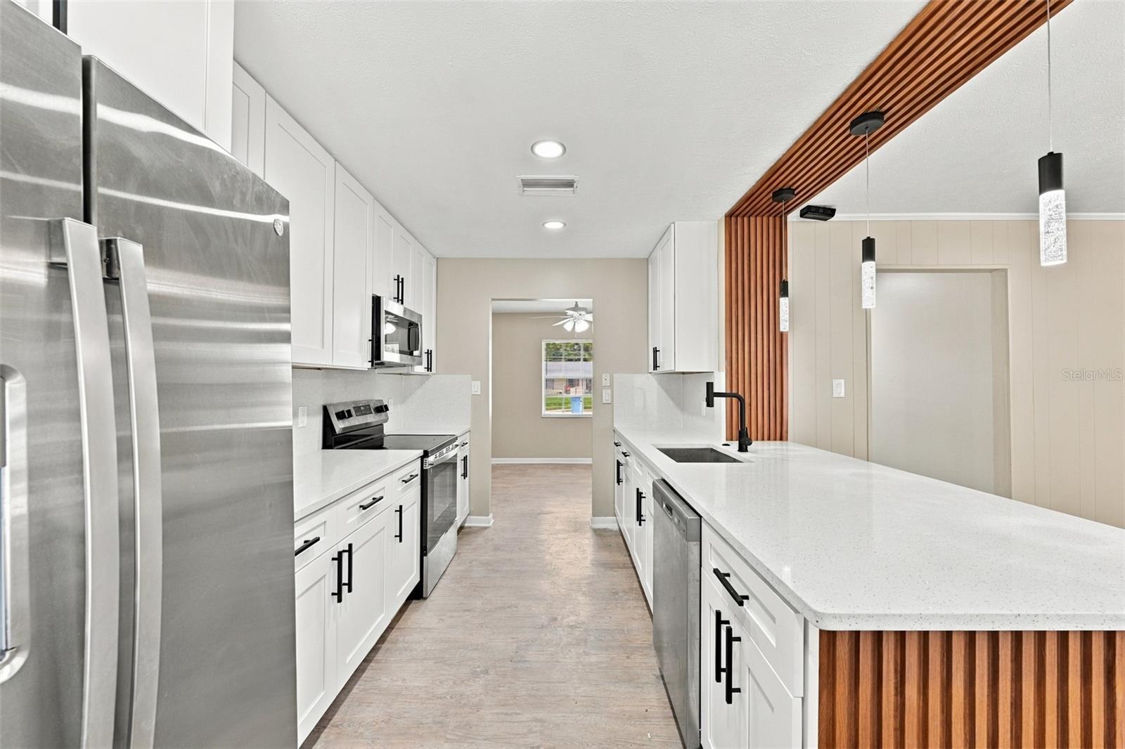 509 CLEMONS RD — photo 18