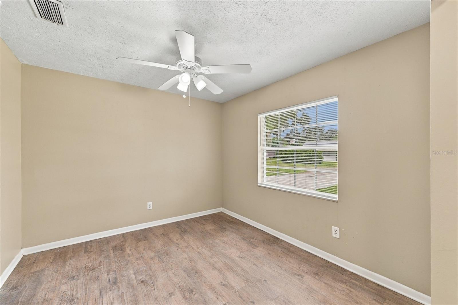 509 CLEMONS RD — photo 28