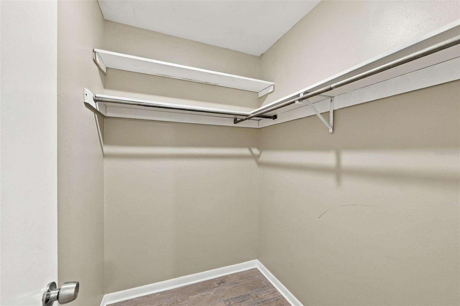 509 CLEMONS RD — photo 22