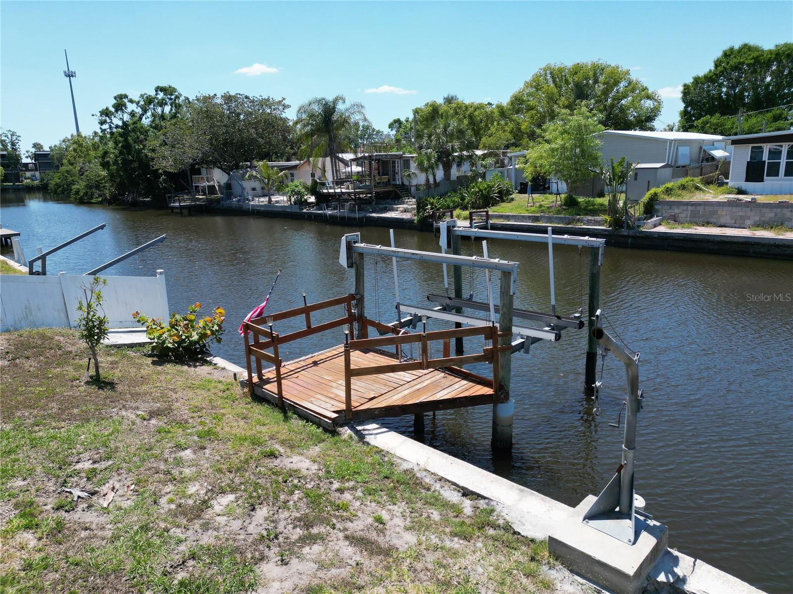 5812 LIVERPOOL DR — photo 18