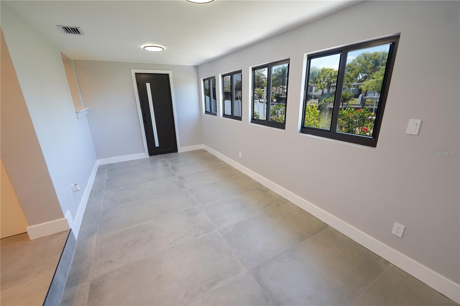 5812 LIVERPOOL DR — photo 33