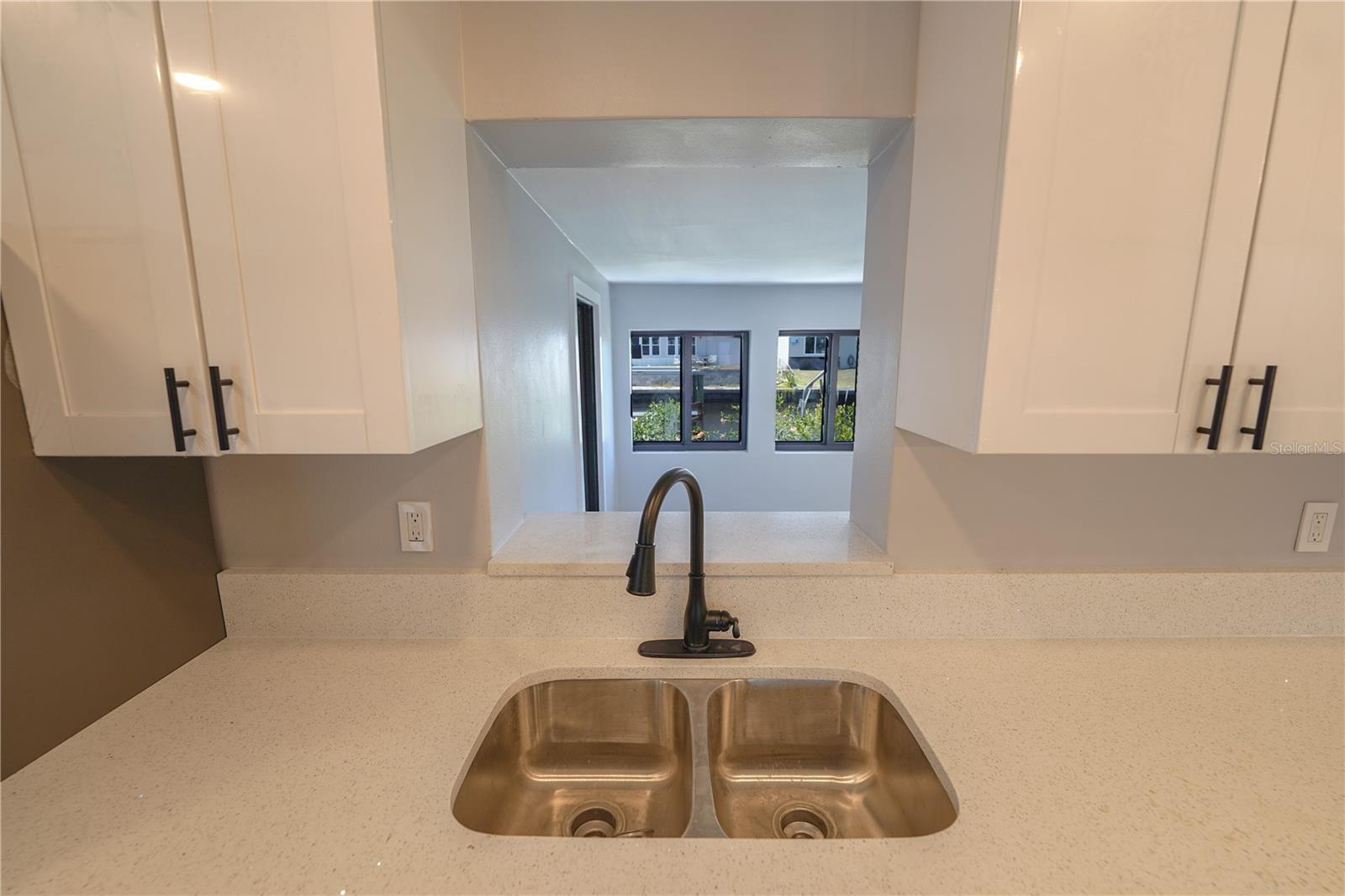5812 LIVERPOOL DR — photo 29