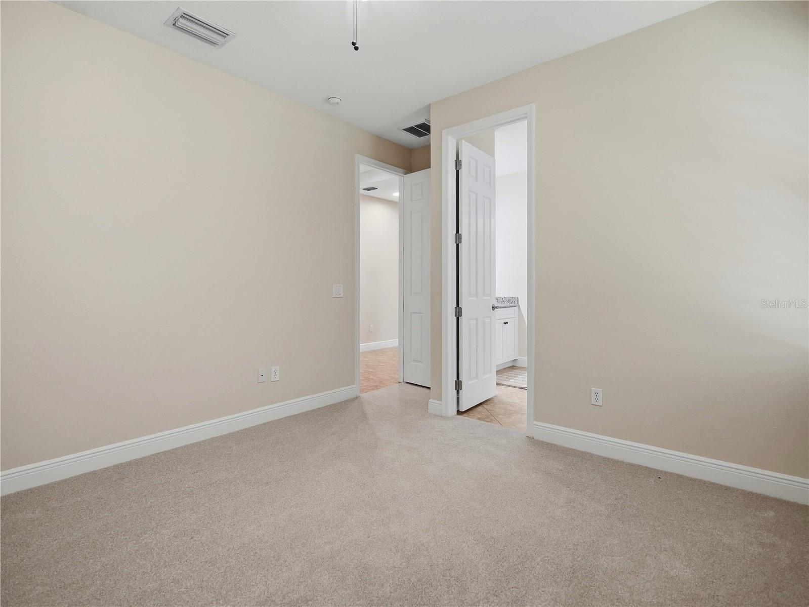 20010 RYMAN PL — photo 45