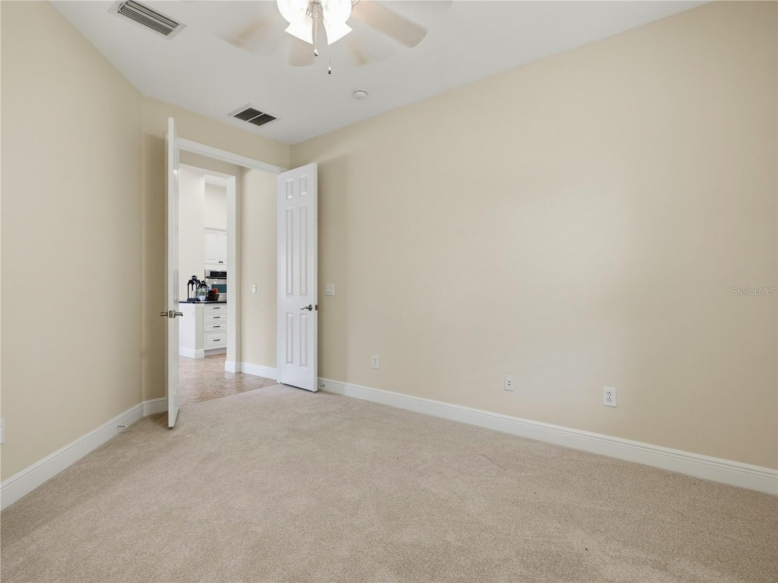 20010 RYMAN PL — photo 36