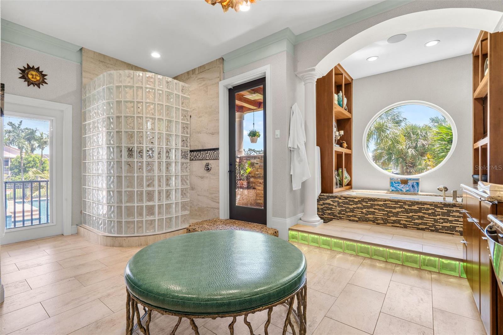 6320 PASADENA POINT BLVD — photo 34