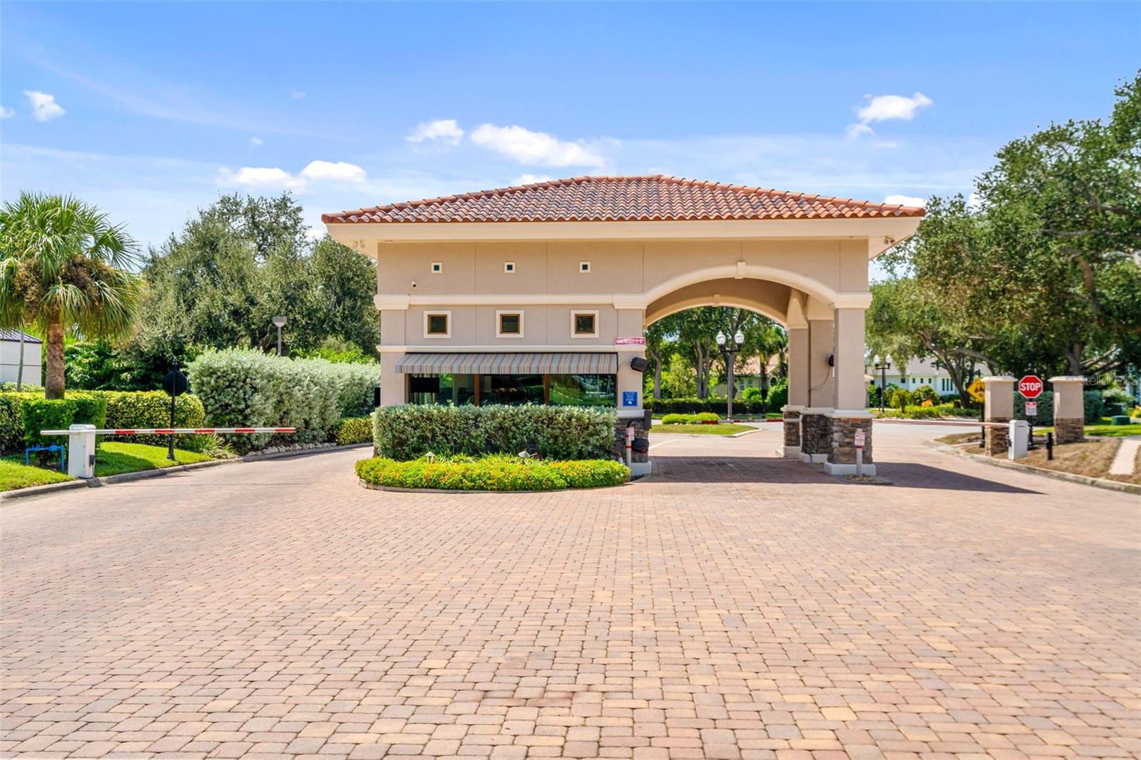 6320 PASADENA POINT BLVD — photo 76